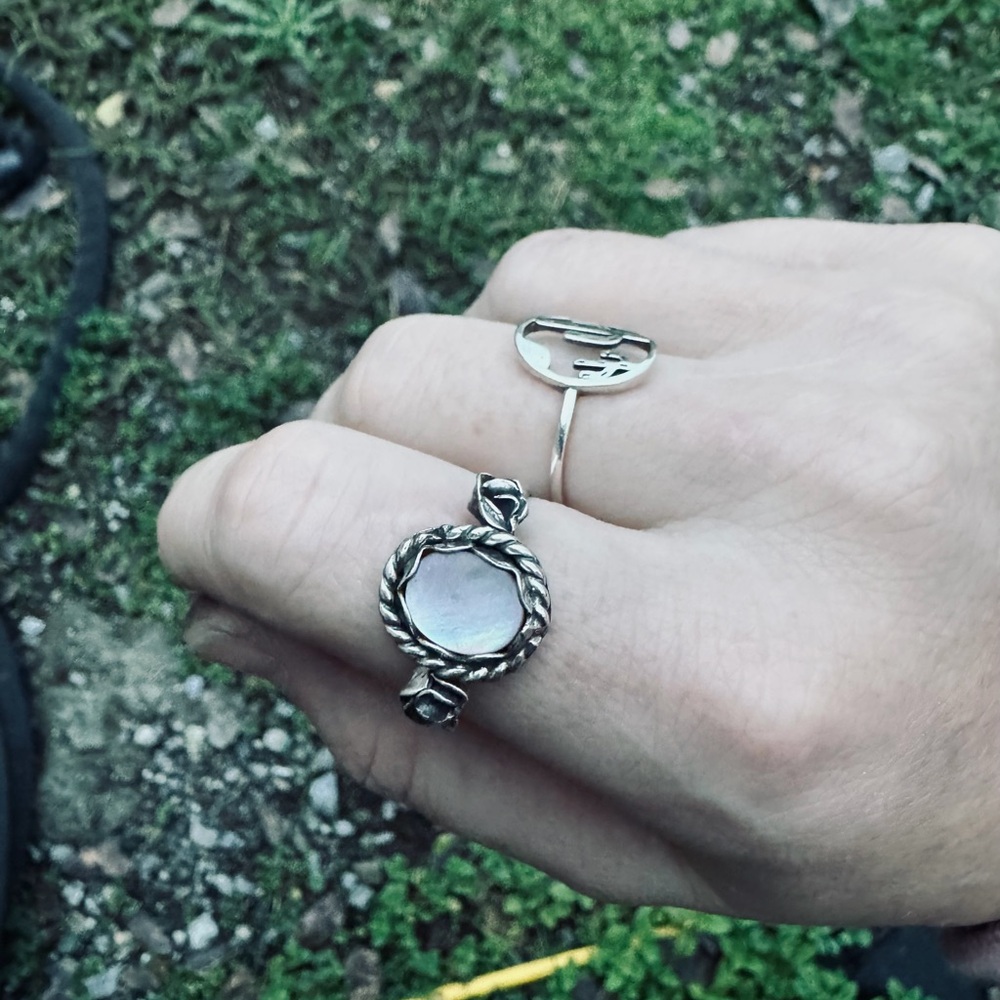 Vintage Mississippi pink shell Rope-Style Ring